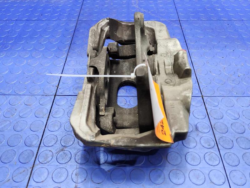 2015 Audi A6 Caliper