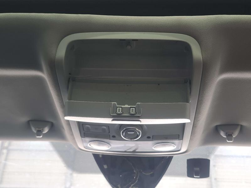 2020 Volkswagen Passat Front Console