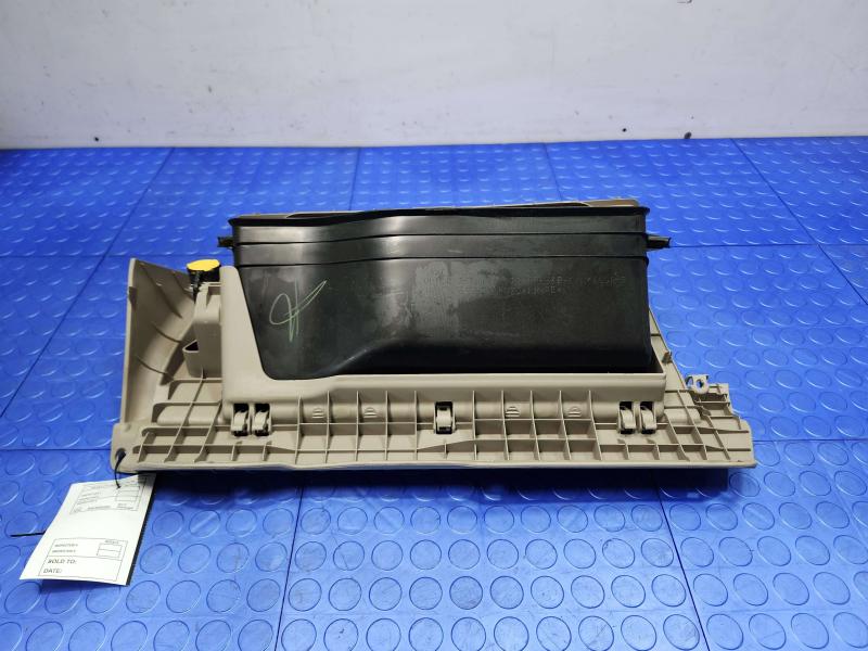 2002 Toyota Camry Glove Box