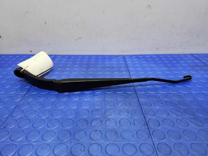 2010 Subaru Legacy Wiper Arm