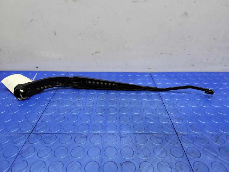 2010 Subaru Legacy Wiper Arm