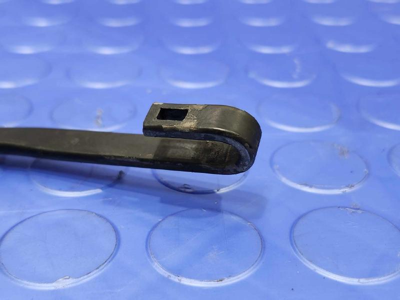 2010 Subaru Legacy Wiper Arm