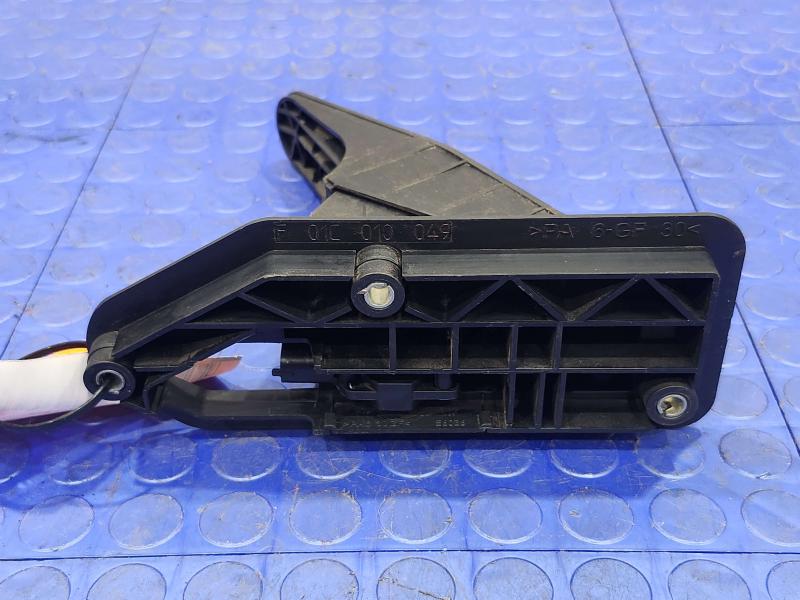 2011 Maserati Quattroporte Pedal Assembly