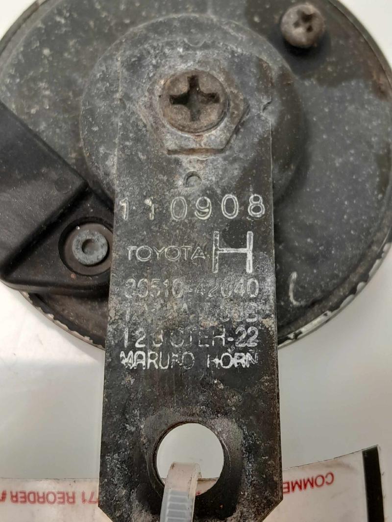 2001 - 2005 Toyota Rav4 Horn High Note OEM 8651042040