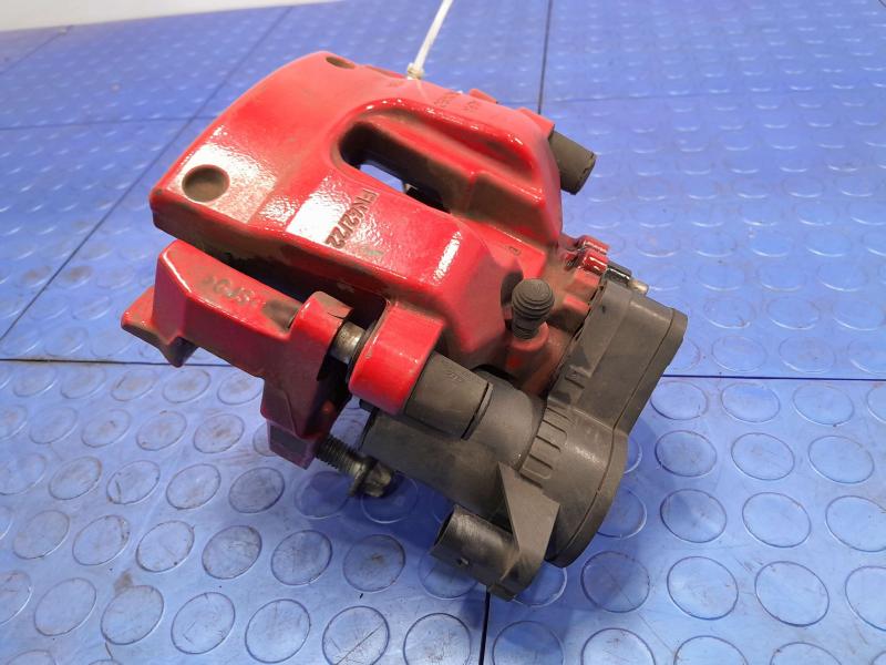 2018 Maserati Ghibli Caliper
