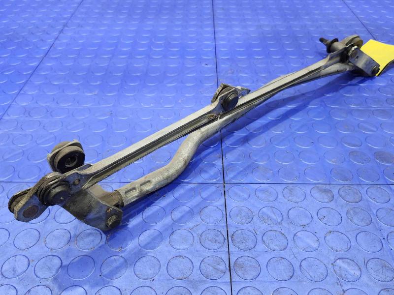 2011-2018 Volkswagen Jetta Sedan Windshield Wiper Linkage Transmission OEM 5C7955601