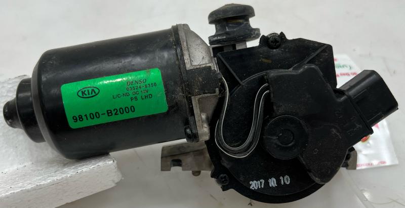 2014 - 2021 Kia Soul Windshield Wiper Motor - Front OEM 98110B2000