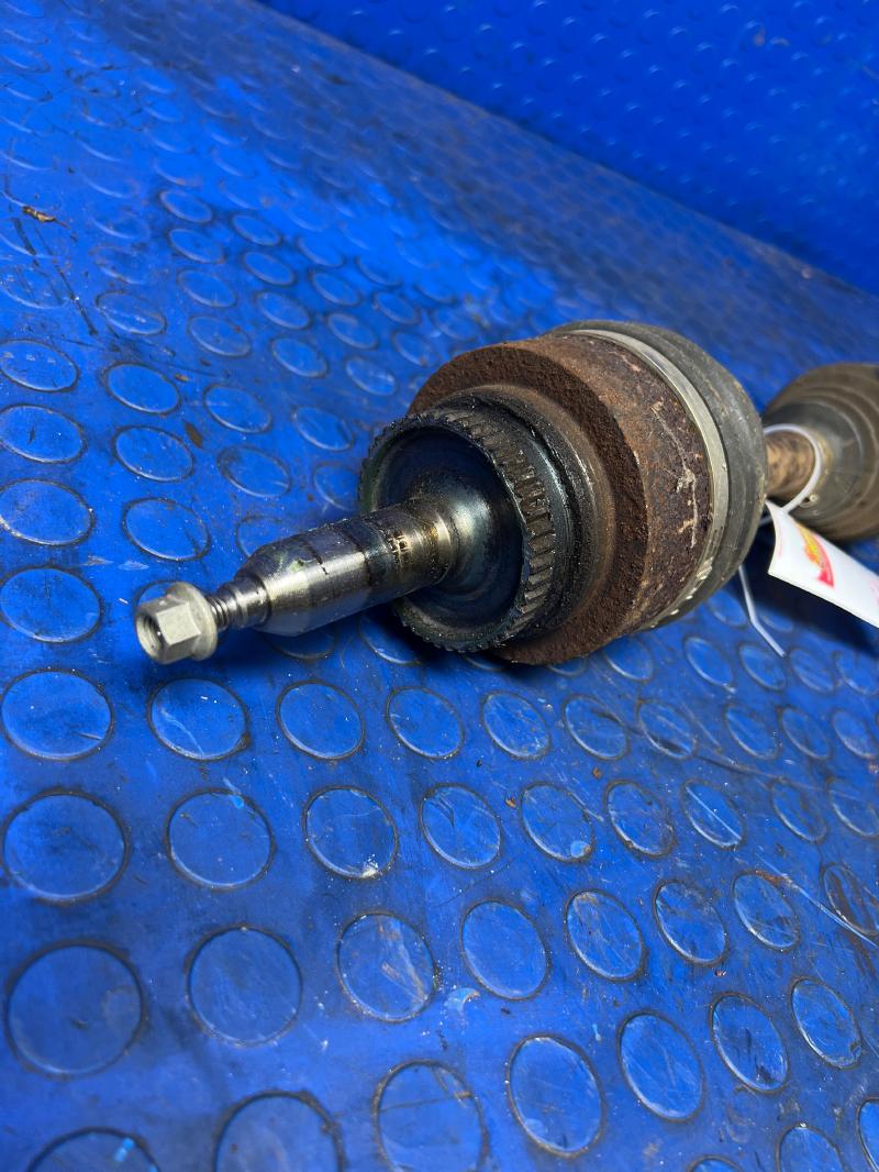 2008 Ford Expedition Axle Shaft