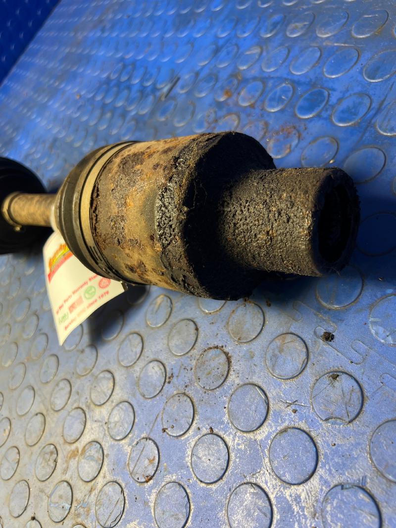 2008 Ford Expedition Axle Shaft