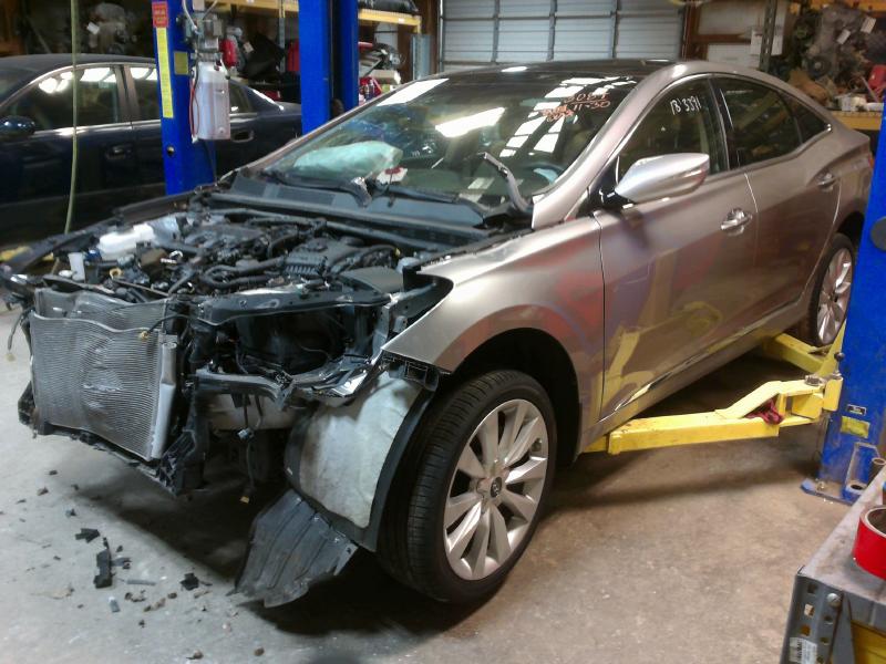 2013 Hyundai Azera Transmission Assy.
