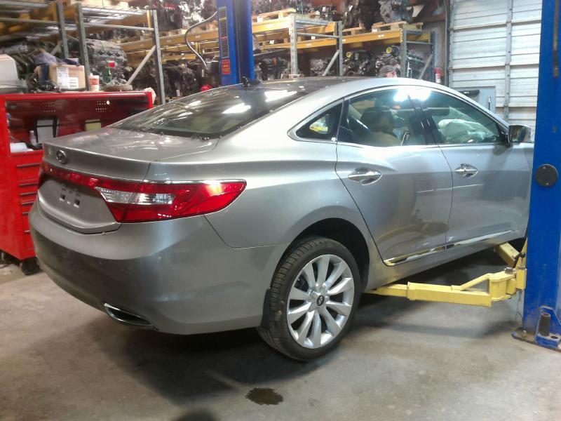 2013 Hyundai Azera Transmission Assy.