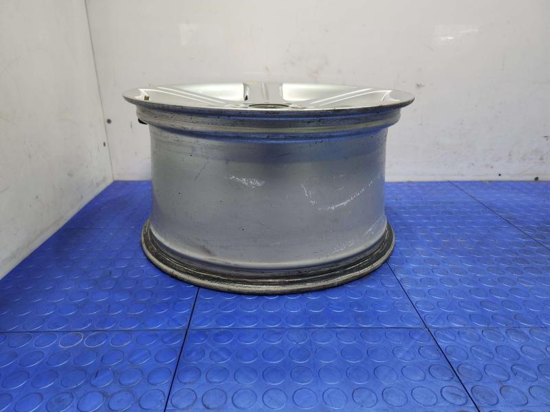 2006 Mercedes CLS-Class Wheel