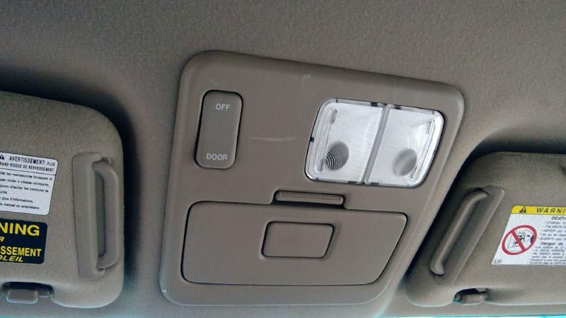2004 Toyota Tundra Front Console