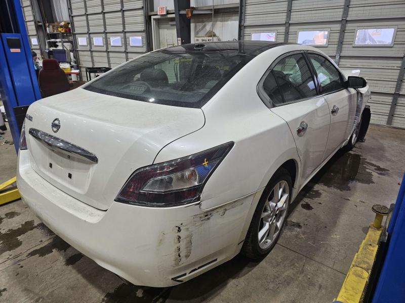 2014 Nissan Maxima Wheel