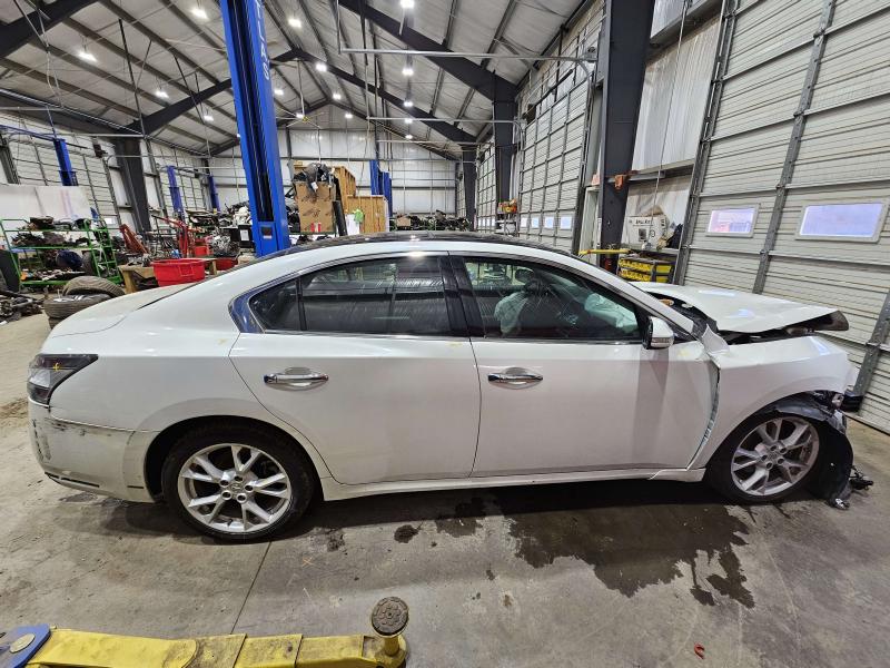 2014 Nissan Maxima Hood Hinge