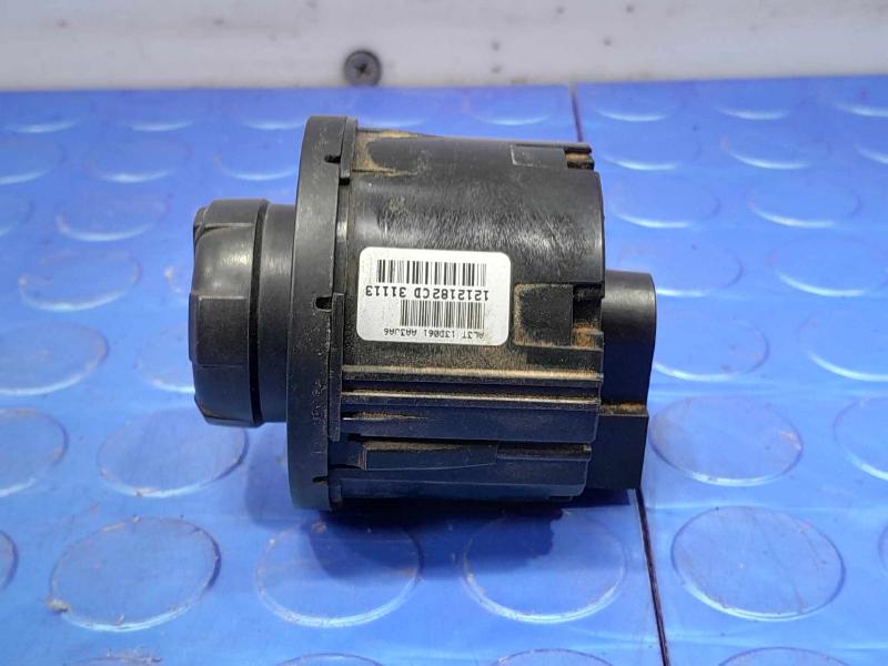 2013 Ford F-250 Super Duty Headlight Switch (Dash Mtd)