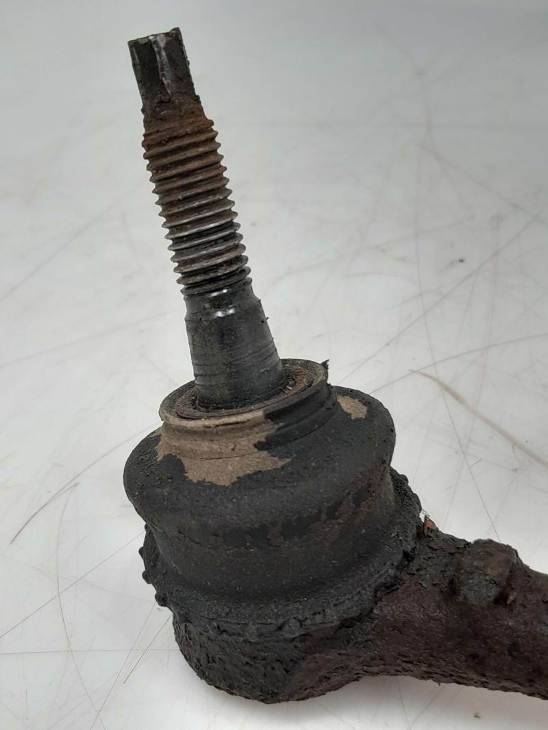 2007 Cadillac DTS Lower Control Arm Rr