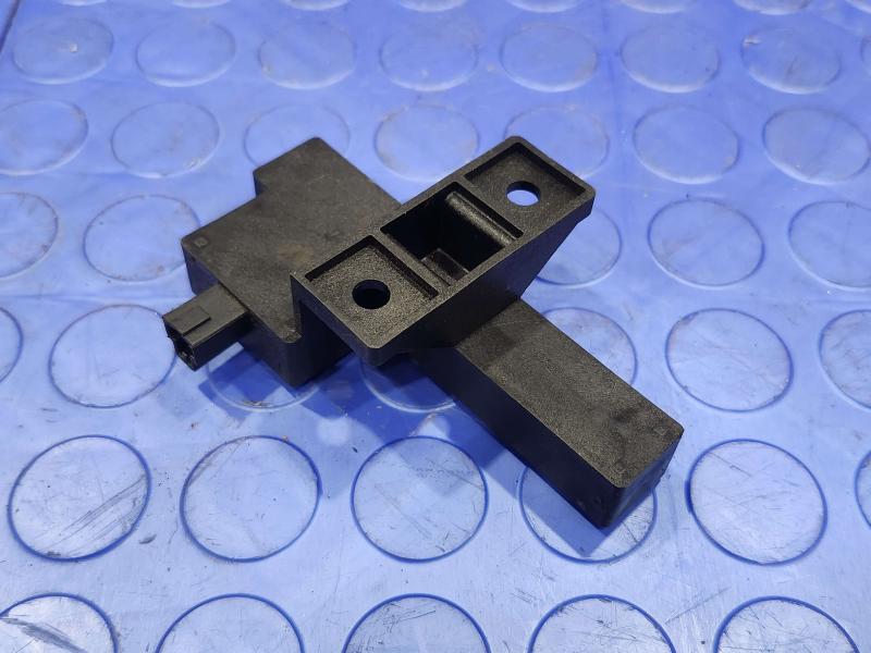 2012-2018 Audi A7 Keyless Entry Antenna Genuine OEM Part 8K0907247