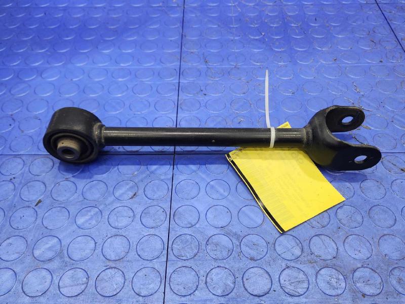 2016 Toyota Prius Lower Control Arm Rr