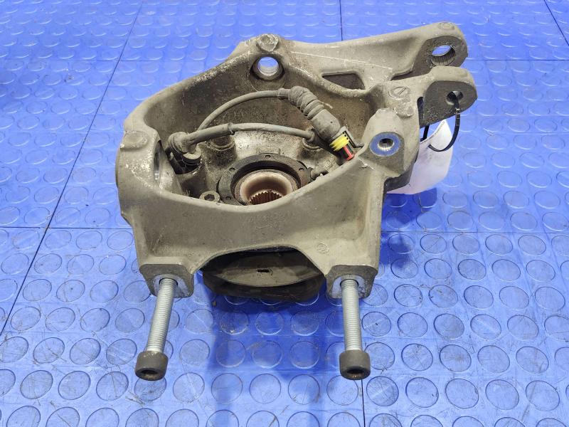 2011 Maserati Quattroporte Rear Knuckle/Stub Axle