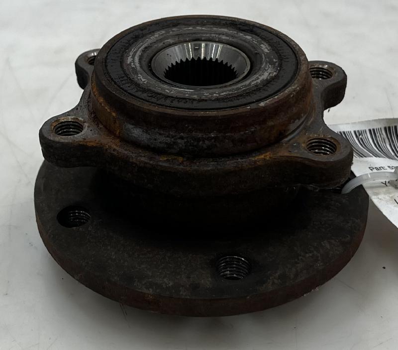 2012 Volkswagen Passat Hub