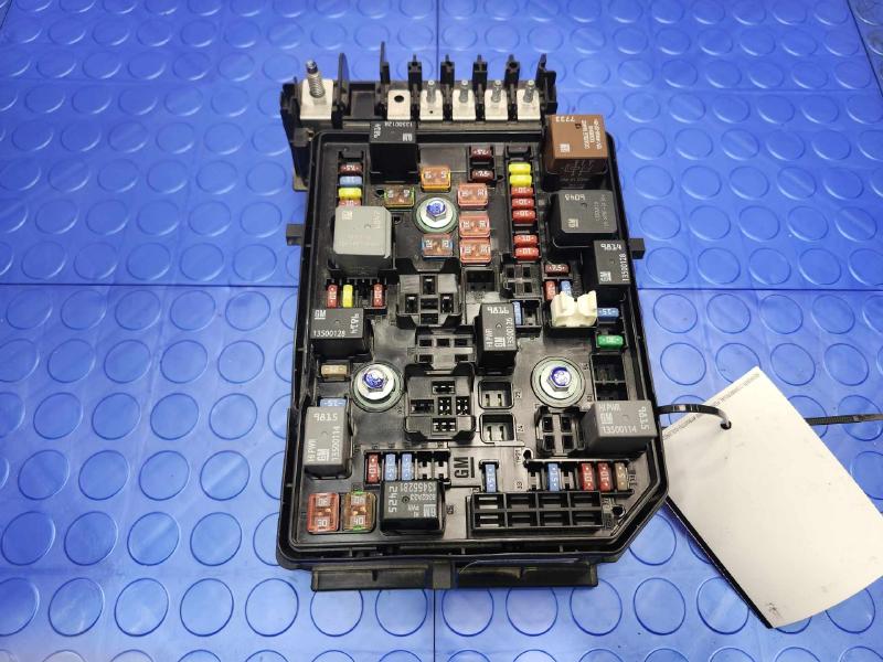 2019 Chevrolet Equinox Engine Fuse Box