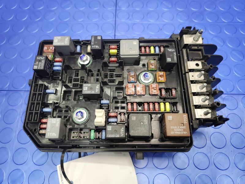 2019 Chevrolet Equinox Engine Fuse Box