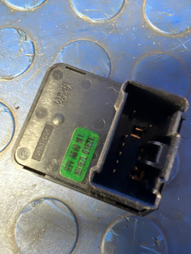 2003 Honda Pilot Mirror Switch