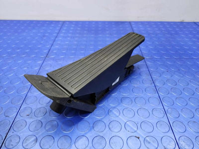 2017-2023 Volvo S90 Accelerator Pedal Assembly Genuine OEM 31489764