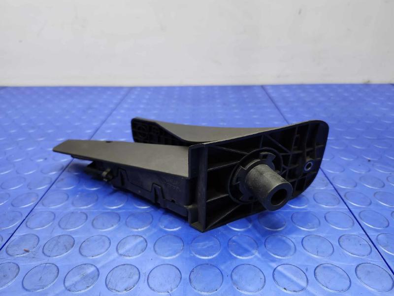 2017-2023 Volvo S90 Accelerator Pedal Assembly Genuine OEM 31489764