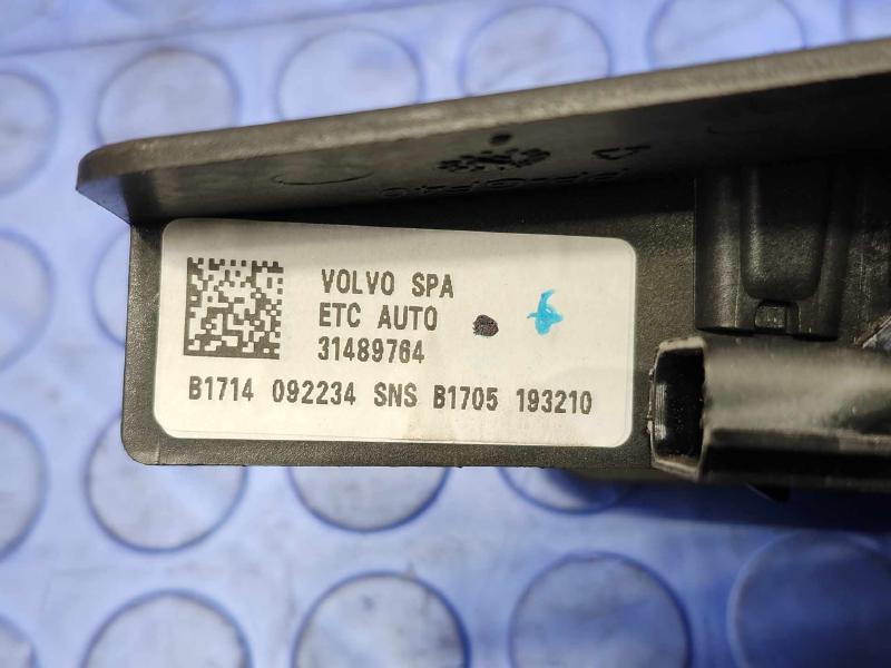 2017-2023 Volvo S90 Accelerator Pedal Assembly Genuine OEM 31489764