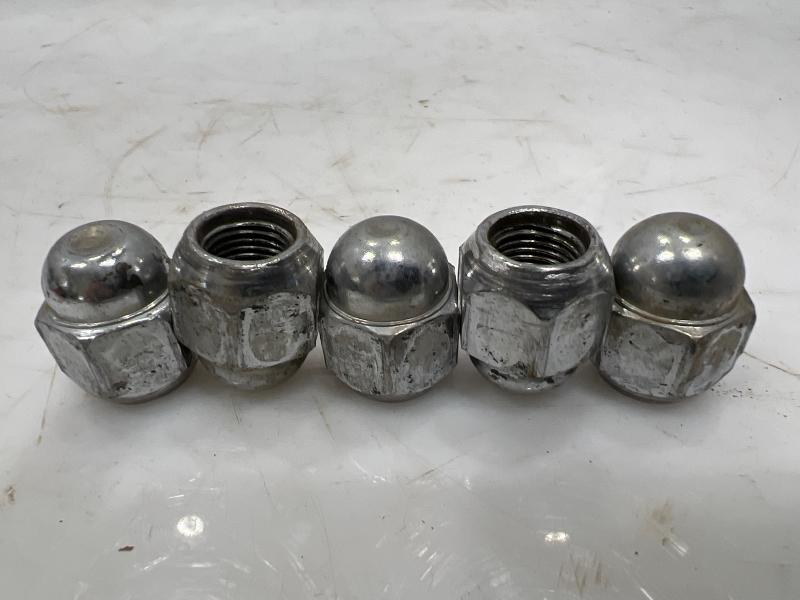 2014 Subaru Crosstrek Lug Nuts