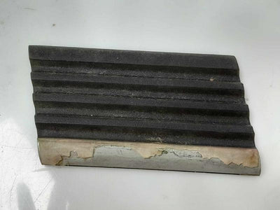1995 Chevrolet Suburban Fender Moulding