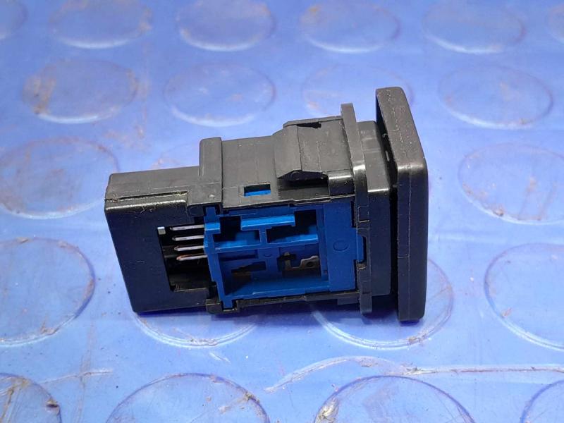 2013-2018 Toyota RAV4 Traction Control Switch Genuine OEM Part 8498842081