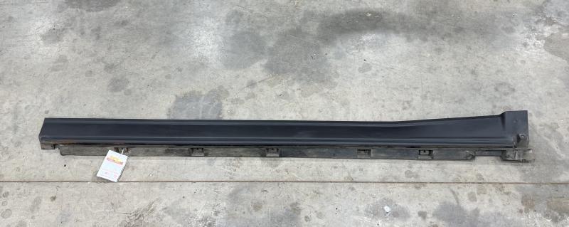 2011 Ford Explorer Rocker Moulding