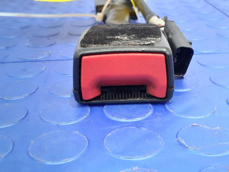 2018 Ford Focus Front Seat Belt