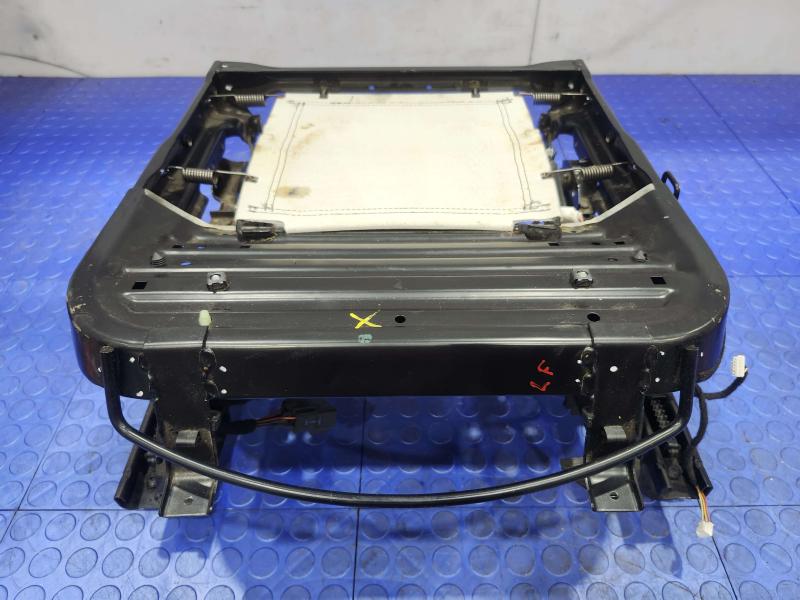 2011 Maserati Quattroporte Seat Track