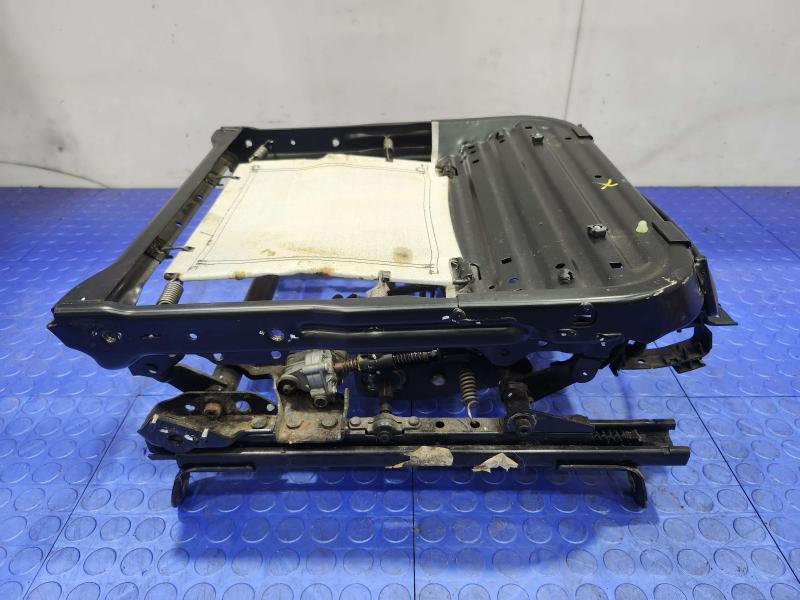 2011 Maserati Quattroporte Seat Track