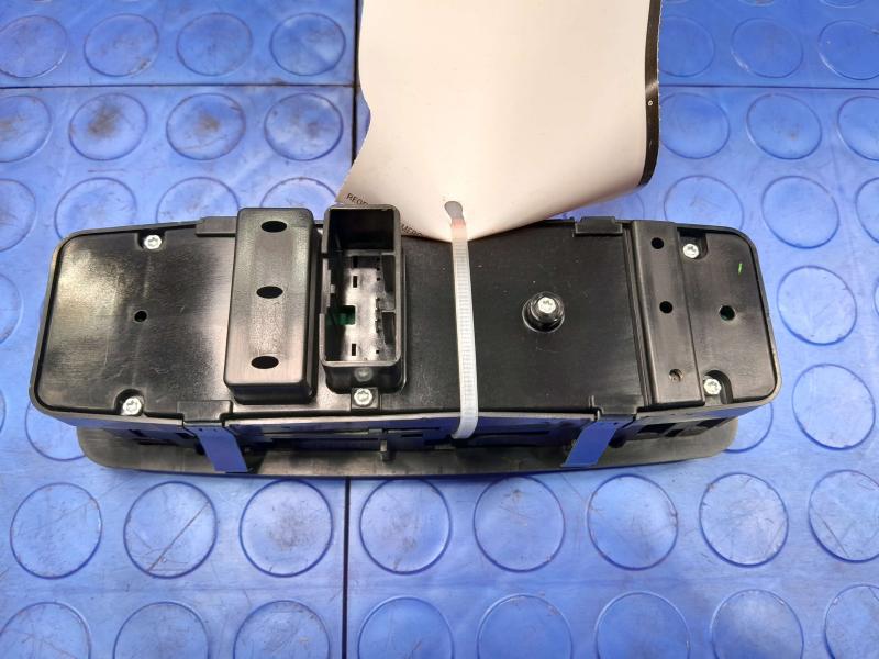 2018 Maserati Ghibli Door Switch Front