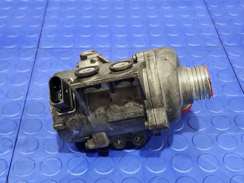 2008 BMW 128i Air Pump