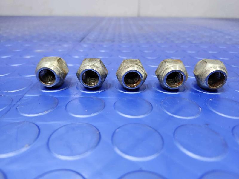 2013 Nissan Juke Lug Nuts