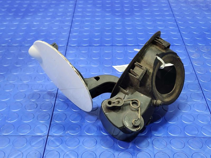 2015 Ford F-150 Fuel Tank Door