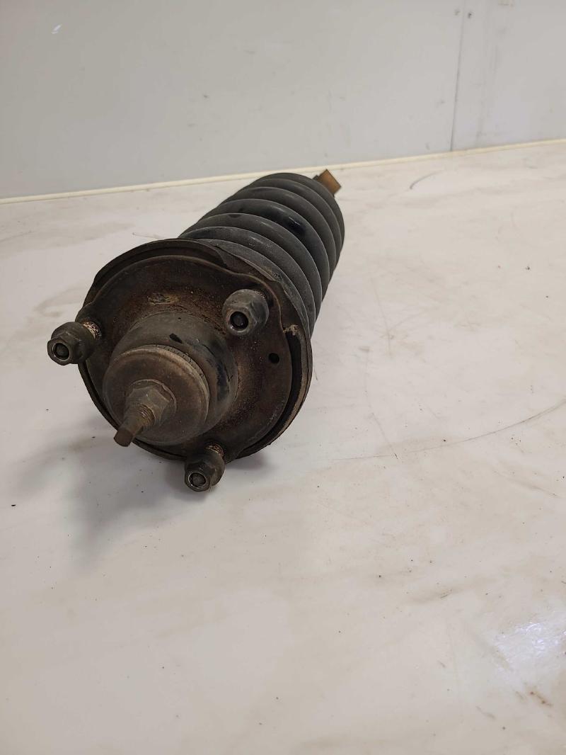 2005 - 2008 Toyota Tacoma Front Strut Assembly LH or RH 4x4 SR5 ONLY OEM