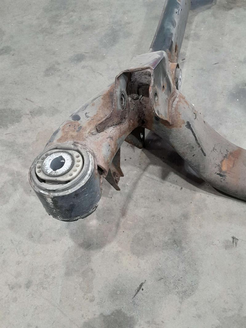 2007 Audi S6 Crossmember/Cradle/Undercarria