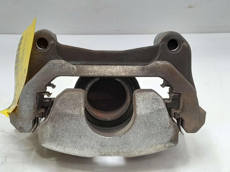 2016 Nissan Maxima Caliper