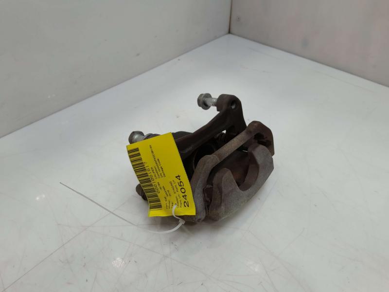 2016 Nissan Maxima Caliper