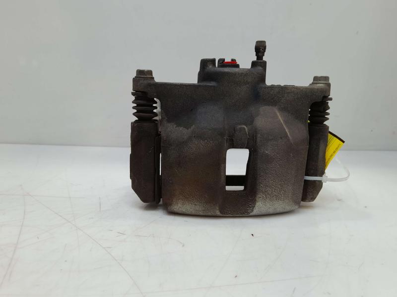 2016 Nissan Maxima Caliper