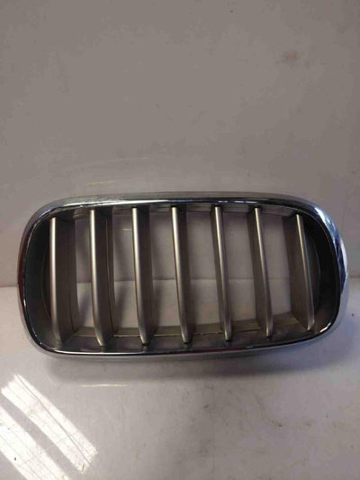 2014-2018 BMW X5 Upper Grille RH Side w/o Night Vision w/ Chrome Surround OEM 51117303108