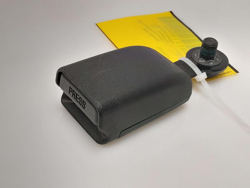 2013 Tesla Model S Rear Seat Belt
