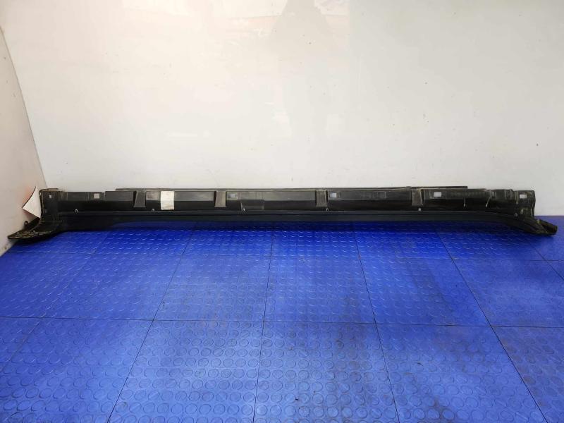 2018 Subaru Legacy Rocker Moulding
